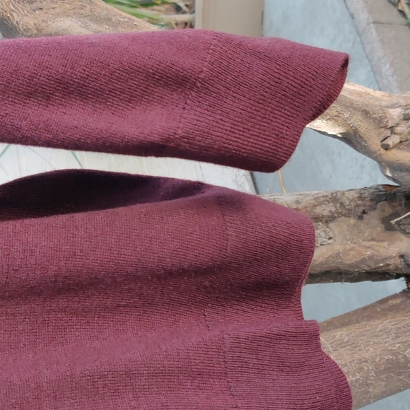 Dockers texture mini diamond V neck sweater color burgundy size XXL - Picture 8 of 12